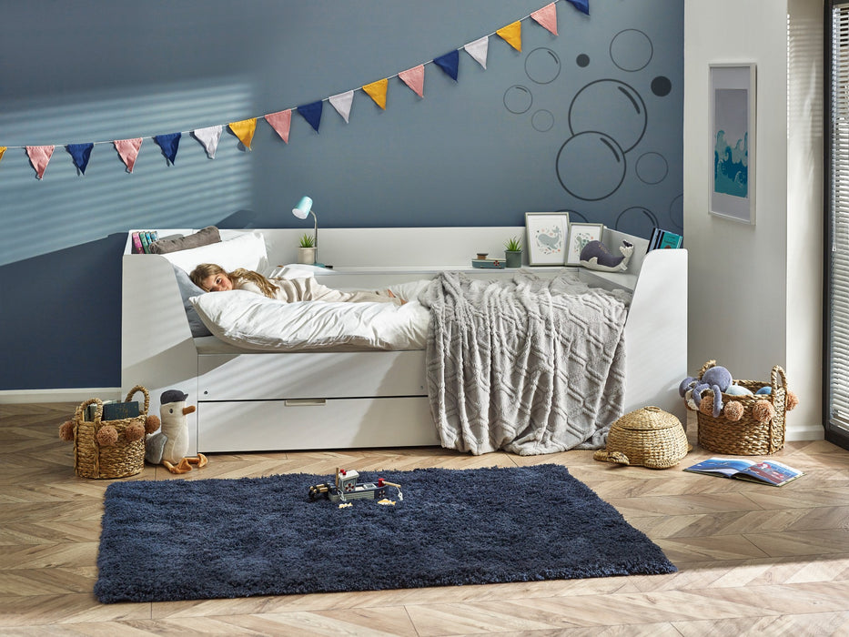 Cyclone Daybed All White