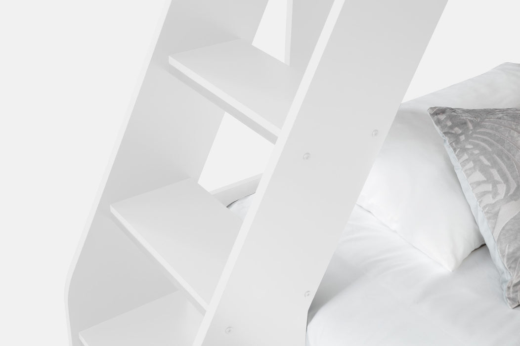 Domino Triple Sleeper White