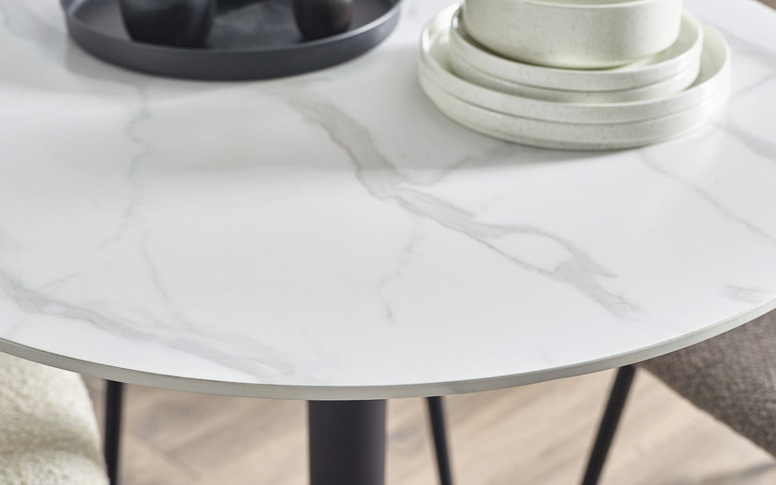 Luca Round Table