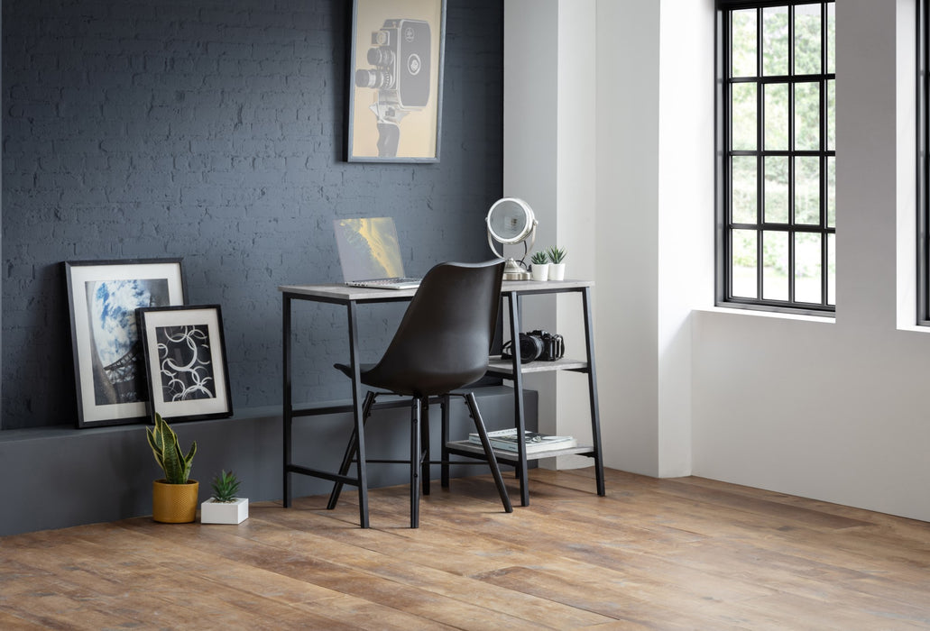 Staten Desk